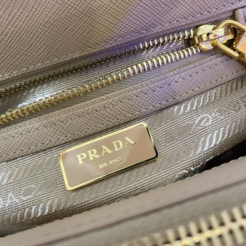 Pra*a top handle bags